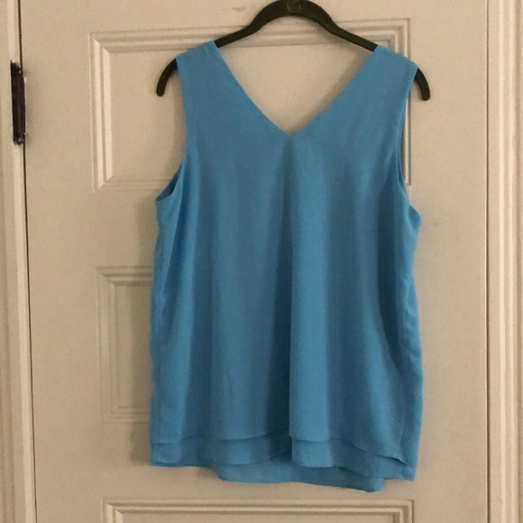 Anne Taylor sleeveless blouse - Picture 5 of 5